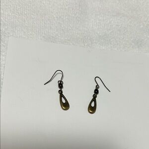 Elegant Gold Teardrop Earrings